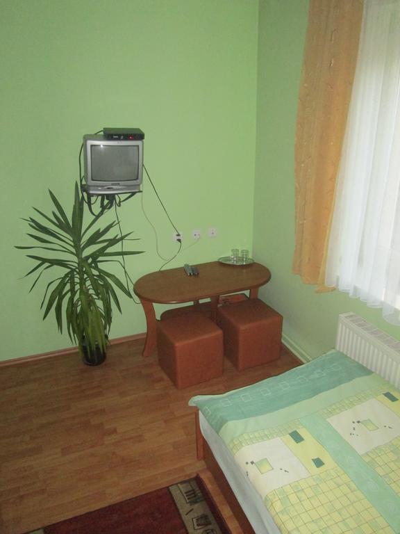 Noclegi Olimp Opole Chambre photo