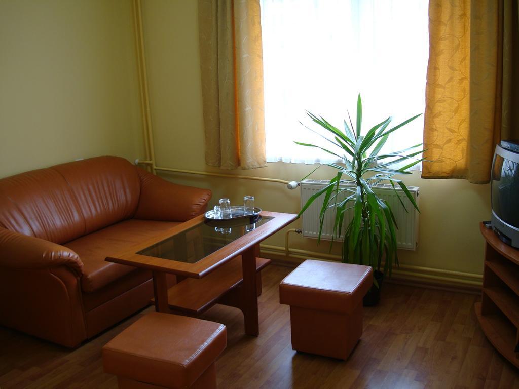 Noclegi Olimp Opole Chambre photo