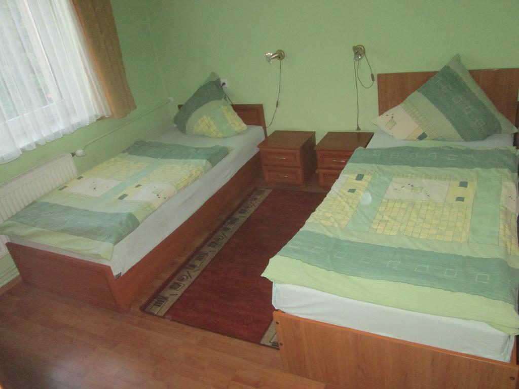 Noclegi Olimp Opole Chambre photo